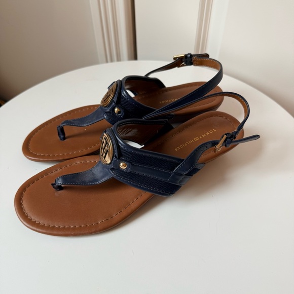 Tommy Hilfiger Navy and Brown Sandals with gold detailings, adjustable strap - Picture 3 of 9